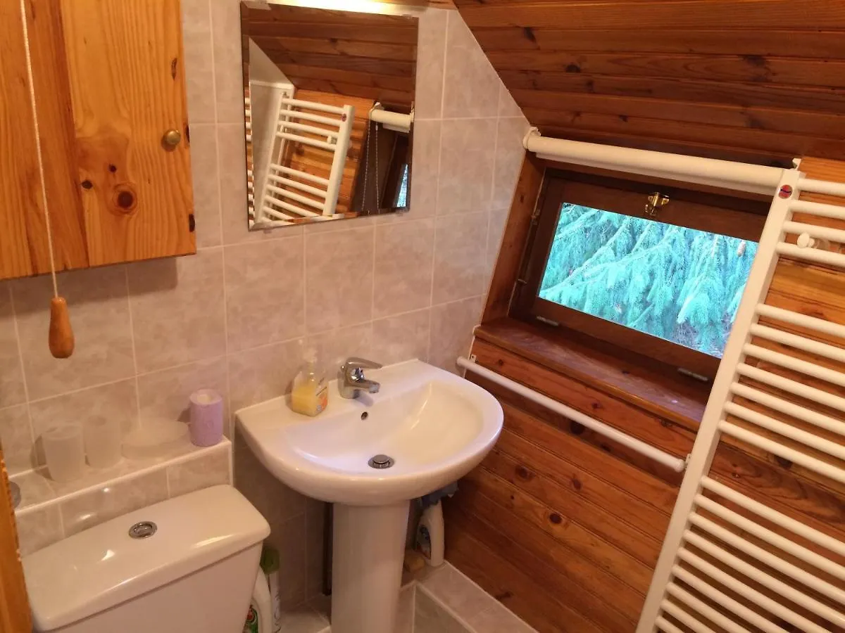 Chalet Le Balcon Du Sancy: Weekly Mountain Retreat Le Mont-Dore France