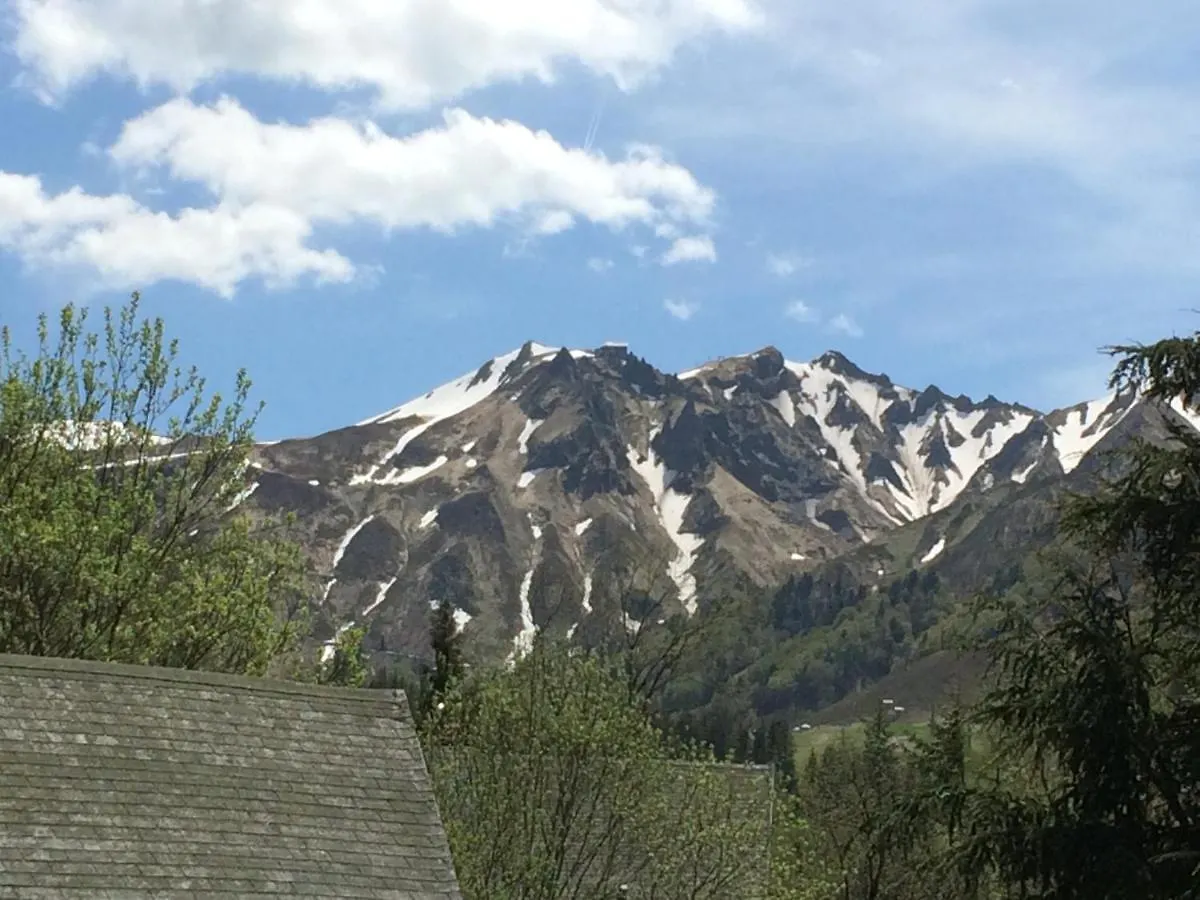 Chalet Le Balcon Du Sancy: Weekly Mountain Retreat Le Mont-Dore
