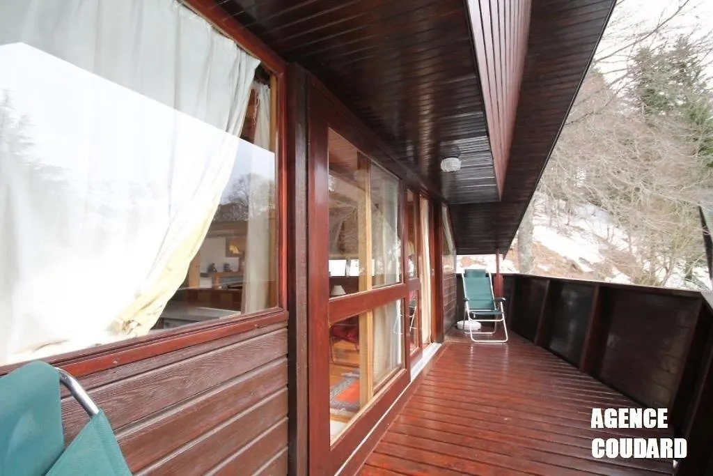 Chalet Le Balcon Du Sancy: Weekly Mountain Retreat Le Mont-Dore