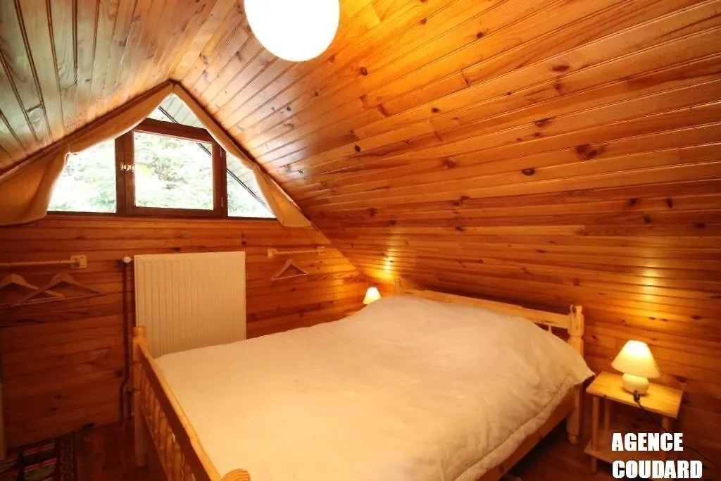 Chalet Le Balcon Du Sancy: Weekly Mountain Retreat Le Mont-Dore