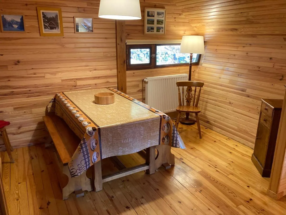 Chalet Le Balcon Du Sancy: Weekly Mountain Retreat Le Mont-Dore