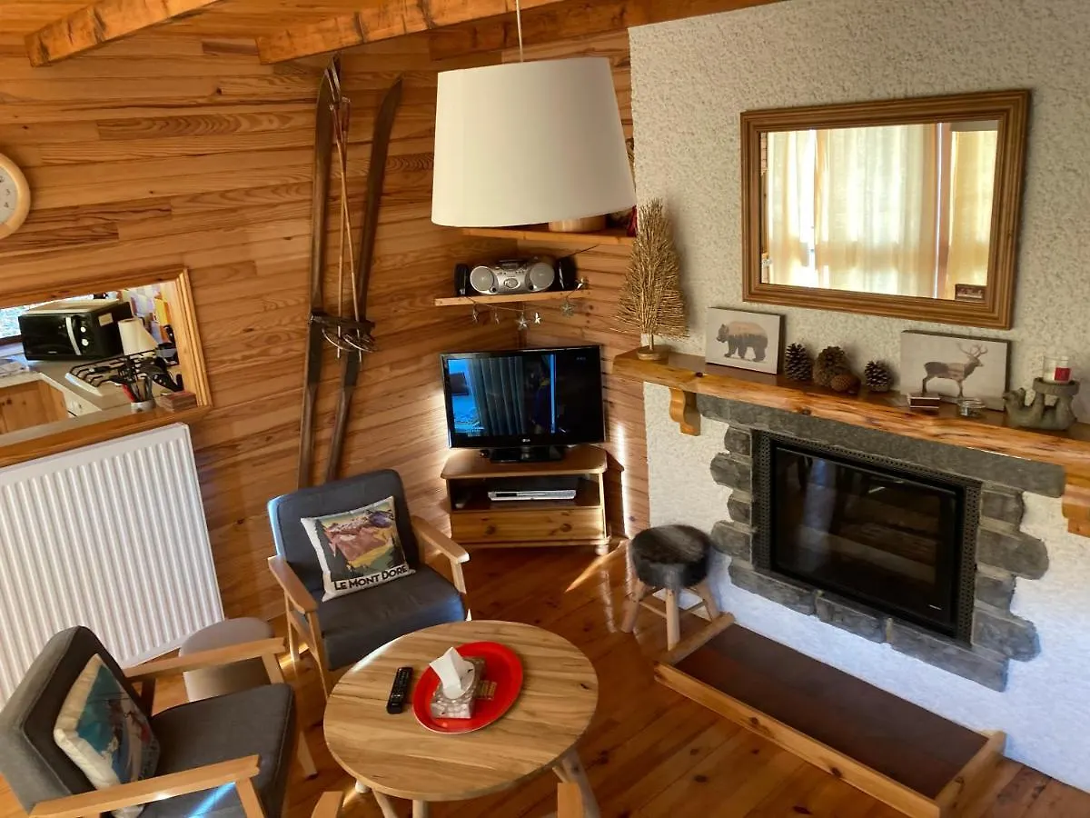 Chalet Le Balcon Du Sancy: Weekly Mountain Retreat Le Mont-Dore